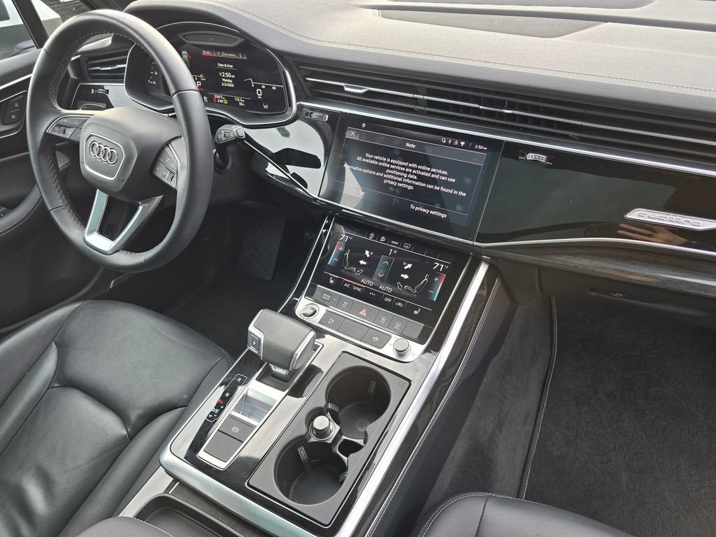 2025 Audi Q7 Premium Plus