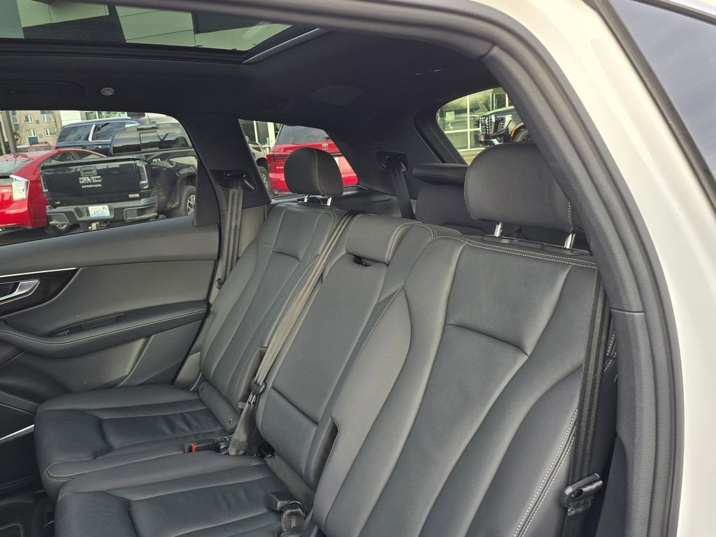 2025 Audi Q7 Premium Plus