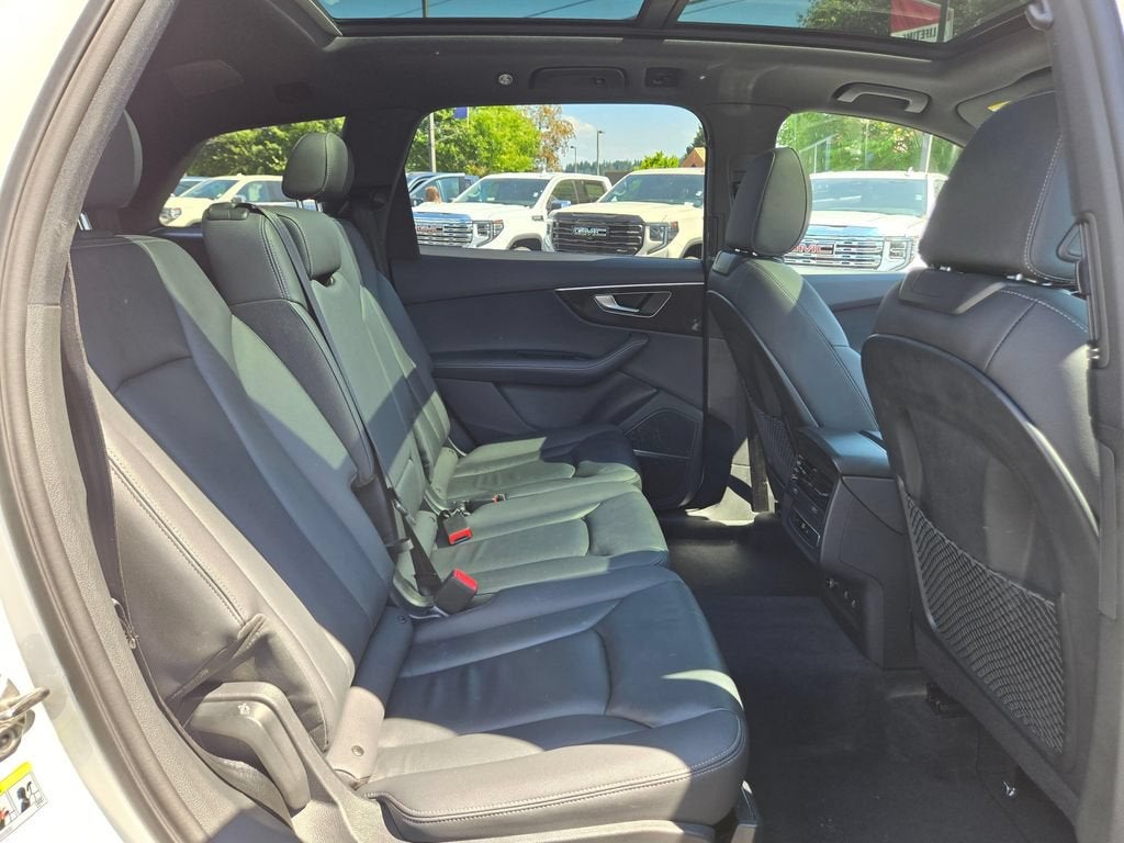 2025 Audi Q7 Premium Plus