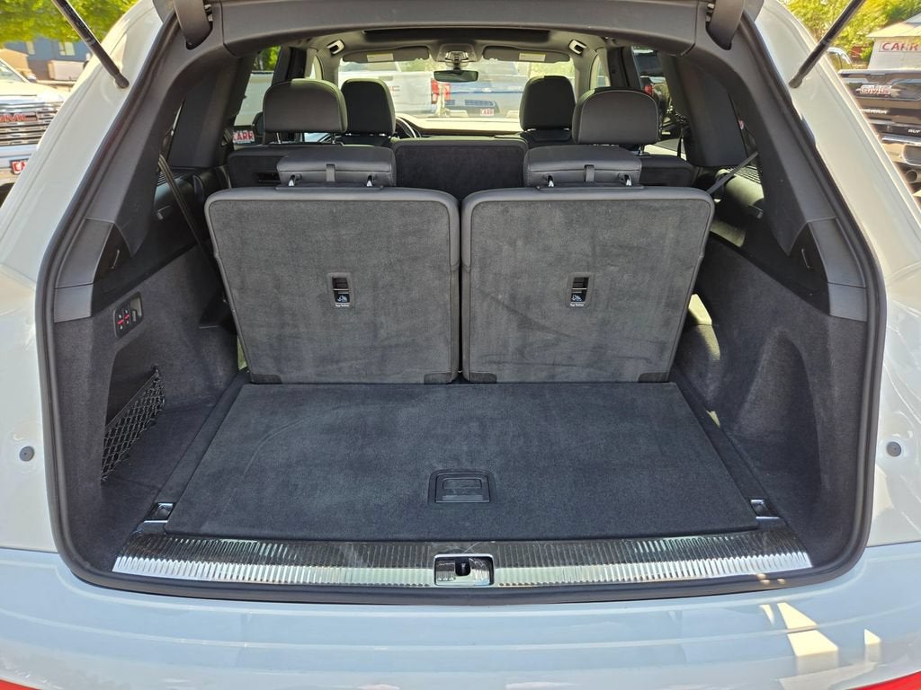 2025 Audi Q7 Premium Plus