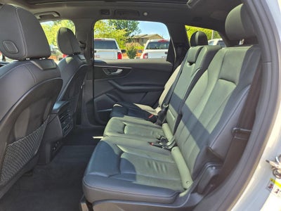 2025 Audi Q7 Premium Plus