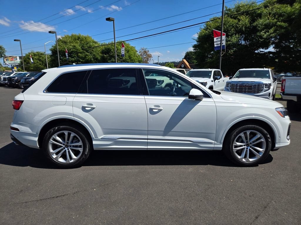 2025 Audi Q7 Premium Plus