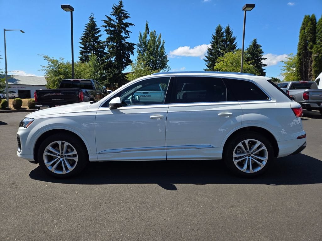 2025 Audi Q7 Premium Plus