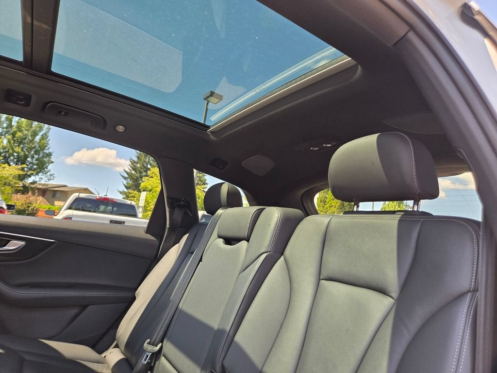 2025 Audi Q7 Premium Plus