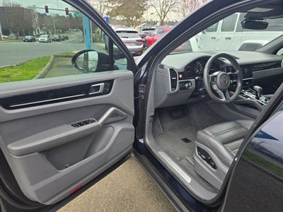 2022 Porsche Cayenne E-Hybrid