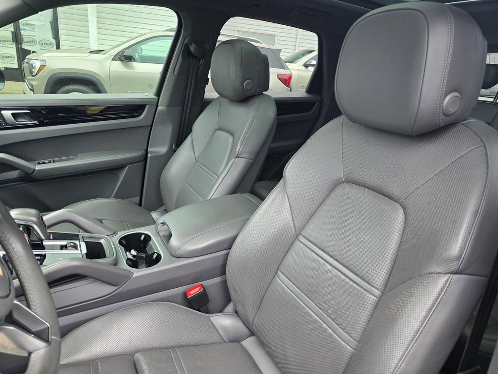 2022 Porsche Cayenne E-Hybrid