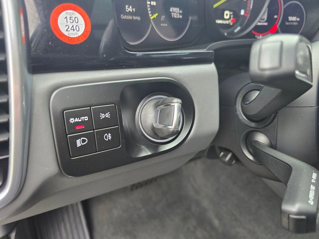 2022 Porsche Cayenne E-Hybrid