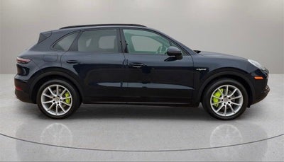 2022 Porsche Cayenne E-Hybrid