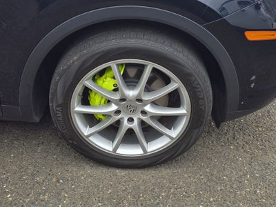 2022 Porsche Cayenne E-Hybrid