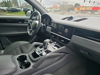 2022 Porsche Cayenne E-Hybrid