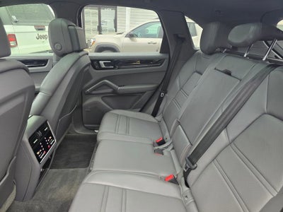 2022 Porsche Cayenne E-Hybrid