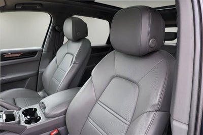 2022 Porsche Cayenne E-Hybrid