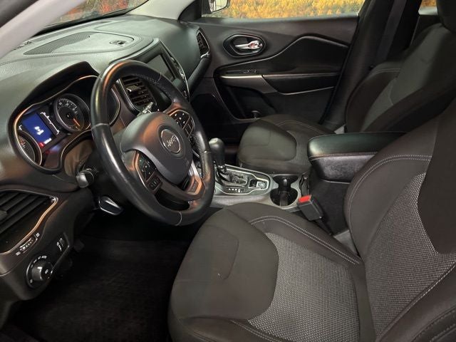 2019 Jeep Cherokee Latitude