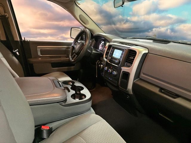 2017 RAM 1500 SLT