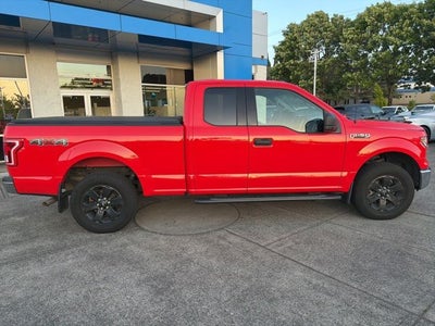 2017 Ford F-150 Base