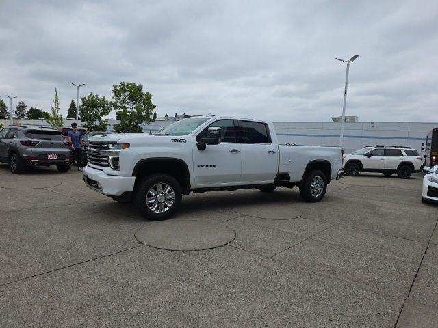 2022 Chevrolet Silverado 3500HD High Country