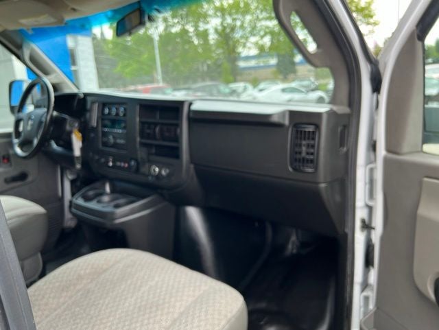 2021 GMC Savana 3500 Work Van