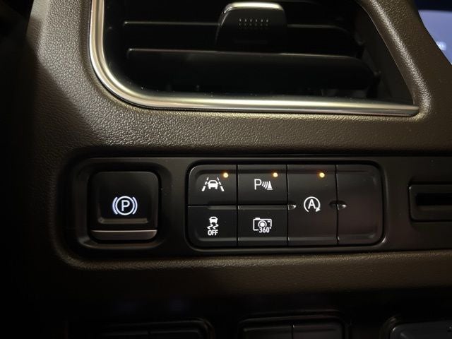 2023 GMC Yukon XL SLT