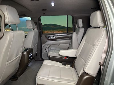 2023 GMC Yukon XL SLT