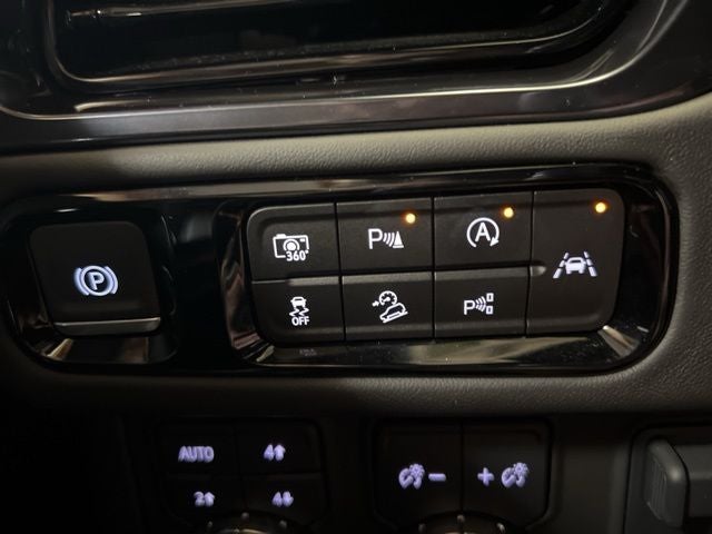 2025 GMC Yukon XL AT4 Ultimate