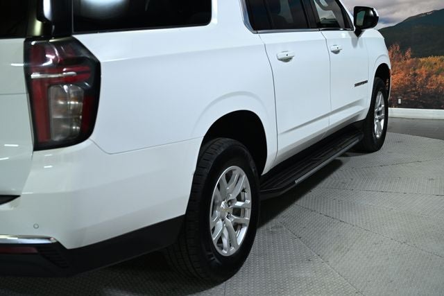 2024 Chevrolet Suburban LT