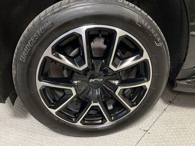 2023 Chevrolet Suburban RST