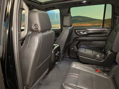 2023 Chevrolet Suburban RST