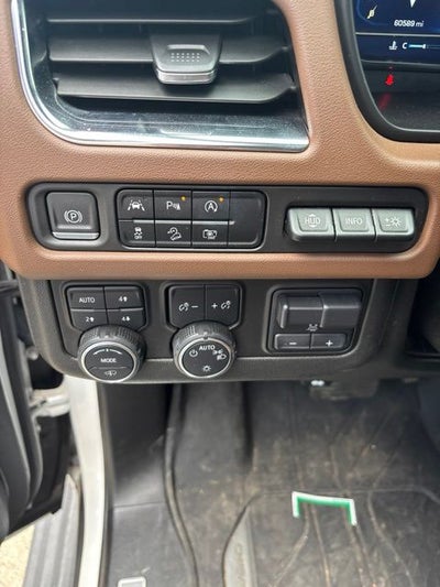 2023 Chevrolet Suburban High Country