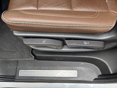 2023 Chevrolet Suburban High Country