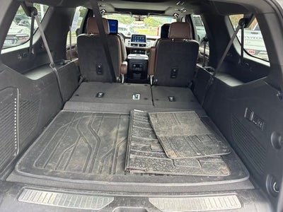 2023 Chevrolet Suburban High Country
