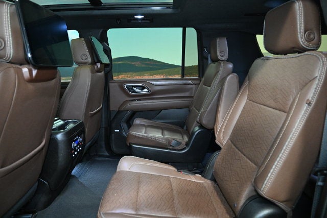 2023 Chevrolet Suburban High Country