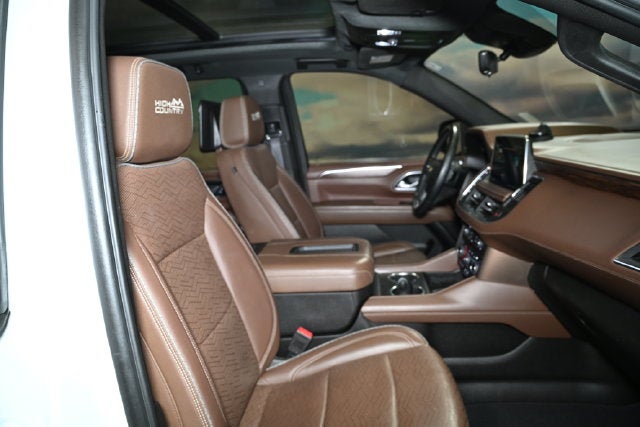 2023 Chevrolet Suburban High Country