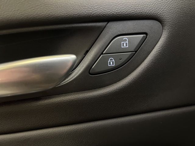 2023 Cadillac Escalade ESV Sport