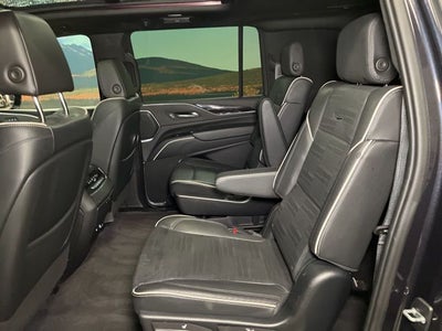 2023 Cadillac Escalade ESV Sport