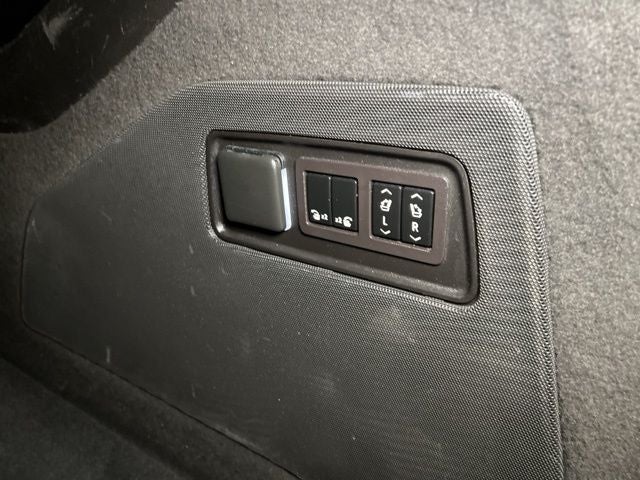 2023 Cadillac Escalade ESV Sport