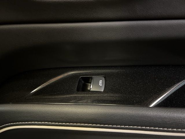 2023 Cadillac Escalade ESV Sport