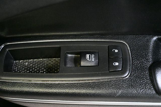 2014 Chrysler 300 Base