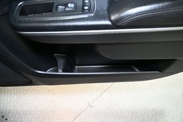 2014 Chrysler 300 Base