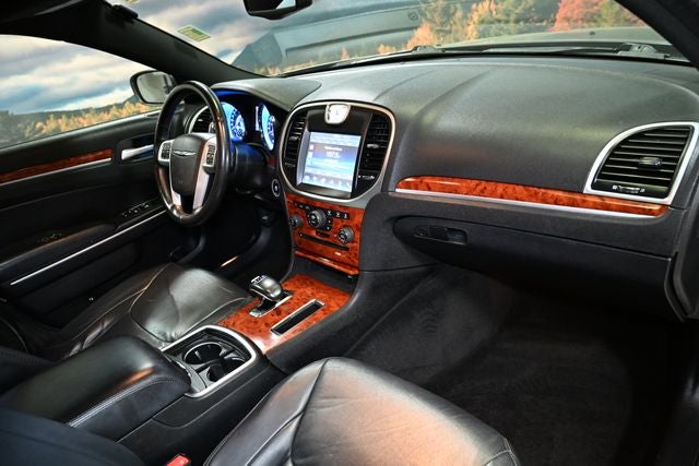 2014 Chrysler 300 Base