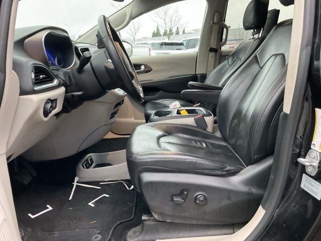 2017 Chrysler Pacifica Touring L Plus