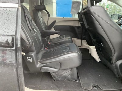 2017 Chrysler Pacifica Touring L Plus