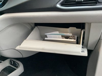 2017 Chrysler Pacifica Touring L Plus