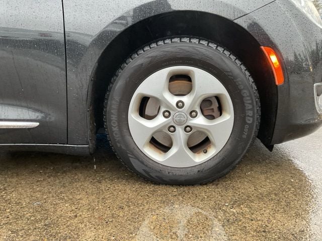 2017 Chrysler Pacifica Touring L Plus