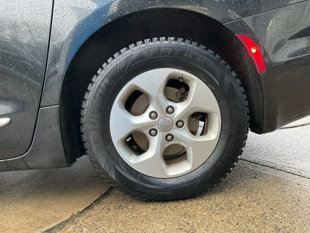 2017 Chrysler Pacifica Touring L Plus