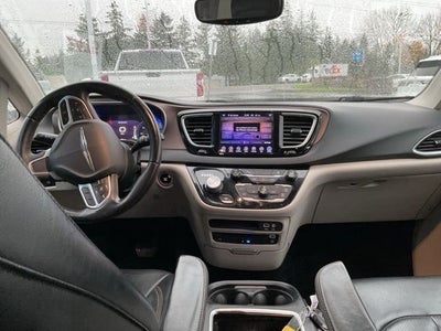 2017 Chrysler Pacifica Touring L Plus