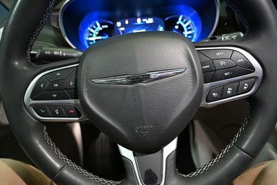 2023 Chrysler Pacifica Hybrid Limited