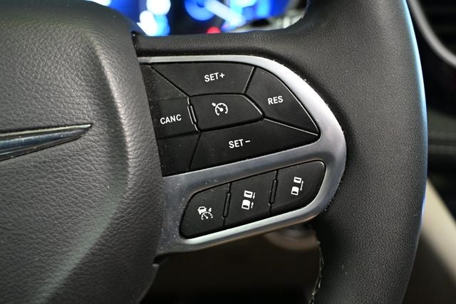 2023 Chrysler Pacifica Hybrid Limited