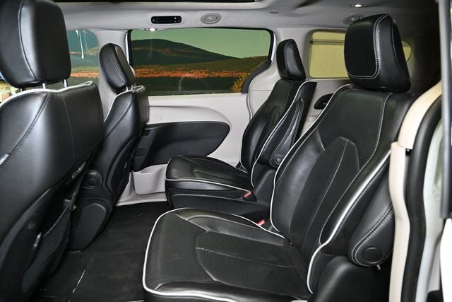 2023 Chrysler Pacifica Hybrid Limited
