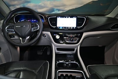 2023 Chrysler Pacifica Hybrid Limited