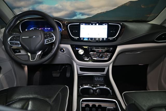 2023 Chrysler Pacifica Hybrid Limited